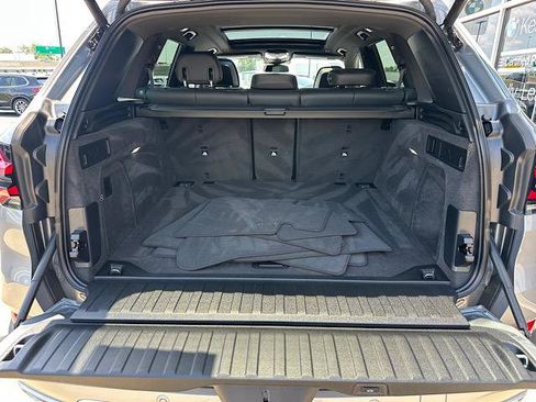 Used 2025 BMW X5 xDrive40i w/ Climate Comfort Package AWD/4WD image 11