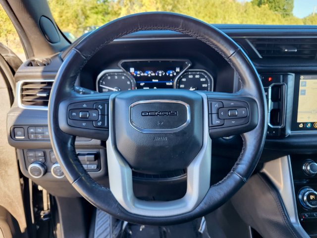 Used 2021 GMC Yukon Denali w/ Denali Ultimate Package AWD/4WD image 28