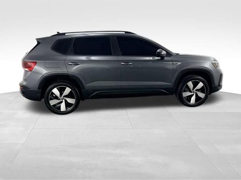 Used 2024 Volkswagen Taos S AWD/4WD image 10