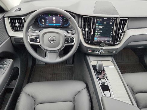 Used 2025 Volvo XC60 T8 Plus w/ Protection Package Premier image 11