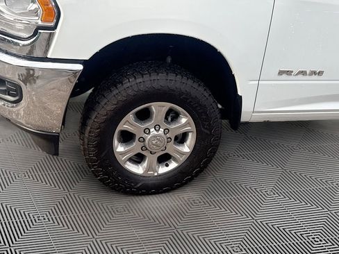 Used 2024 RAM 3500 Big Horn AWD/4WD image 35