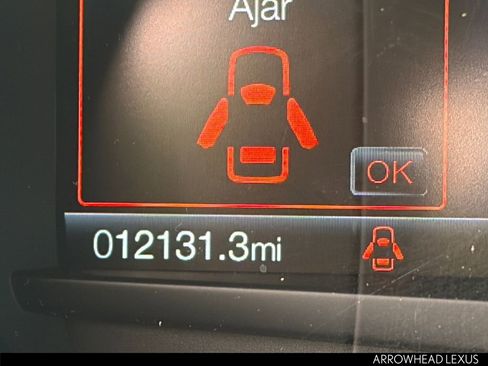 Used 2024 Ford Edge Titanium image 11