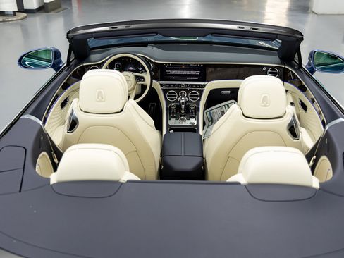 New 2026 Bentley Continental GTC AWD/4WD image 29