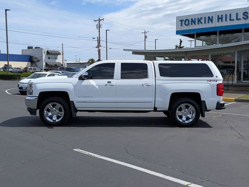 Used 2017 Chevrolet Silverado 1500 LTZ w/ High Desert Package AWD/4WD image 3