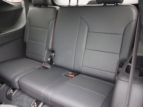 Used 2024 Chevrolet Traverse RS w/ LPO, Floor Liner Package FWD image 27