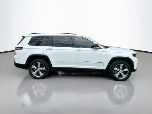 Used 2022 Jeep Grand Cherokee L Limited RWD image 8