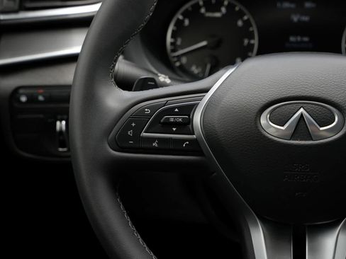 Certified 2025 INFINITI QX50 Luxe w/ Cargo Package AWD/4WD image 10