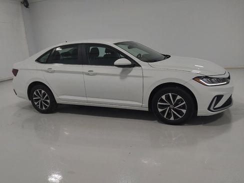 Used 2025 Volkswagen Jetta S FWD image 11