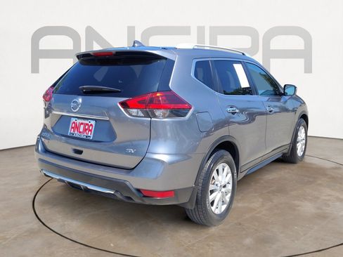 Used 2018 Nissan Rogue SV FWD image 11