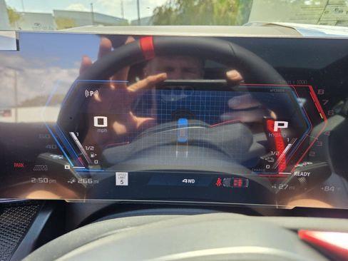 New 2026 BMW M5 w/ M Driver's Package AWD/4WD image 30