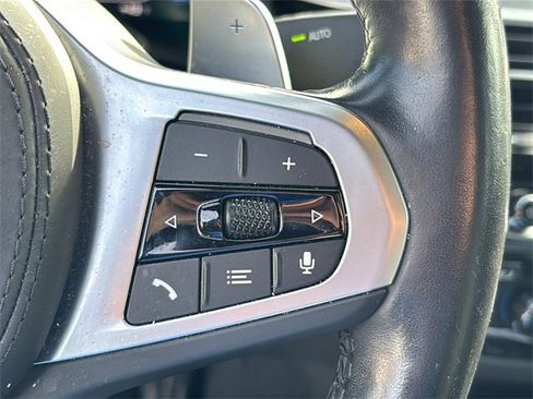 Used 2023 BMW M550i xDrive w/ Dynamic Handling Package image 27
