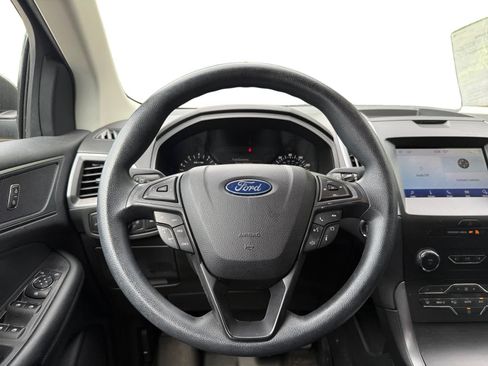 Used 2020 Ford Edge SE FWD image 13