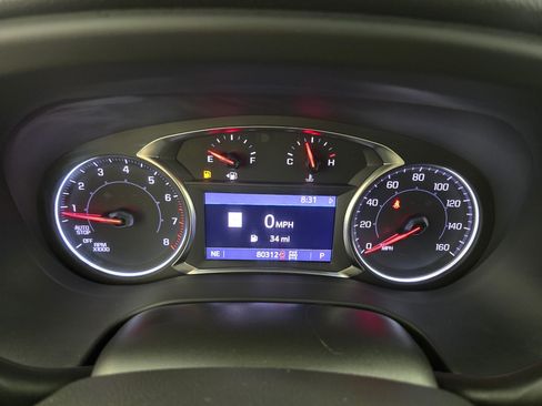 Used 2023 GMC Acadia SLT AWD/4WD image 17