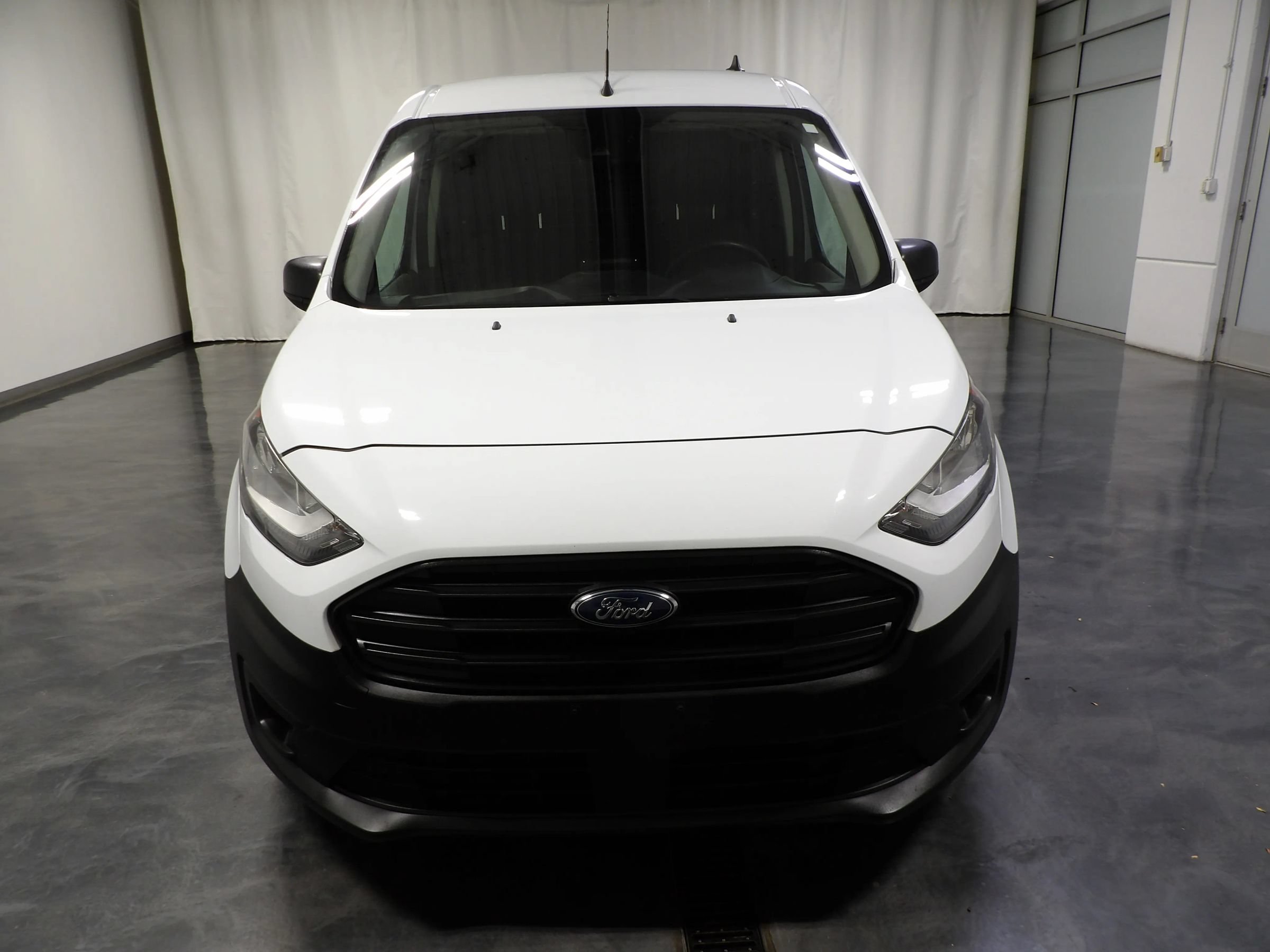 Used 2022 Ford Transit Connect XL FWD image 2