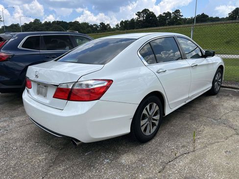 Used 2015 Honda Accord LX image 2