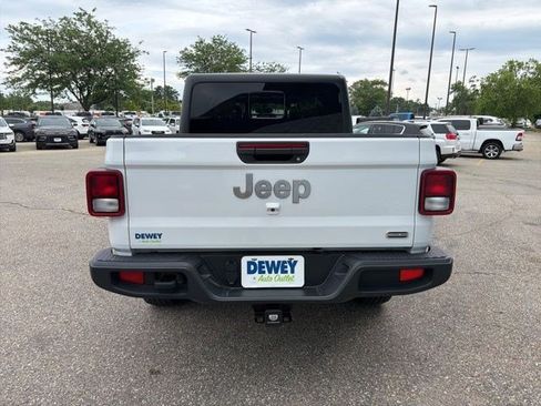 Used 2021 Jeep Gladiator Overland w/ Popular Equipment Package AWD/4WD image 4