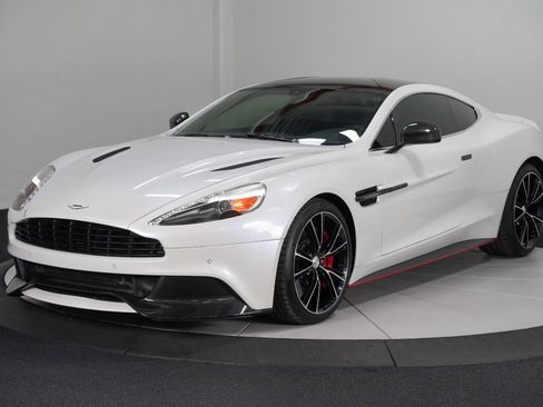 Used 2014 Aston Martin Vanquish Coupe RWD image 6