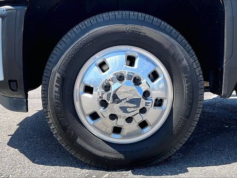 Used 2024 GMC Sierra 3500 Denali w/ Denali Reserve Package AWD/4WD image 8