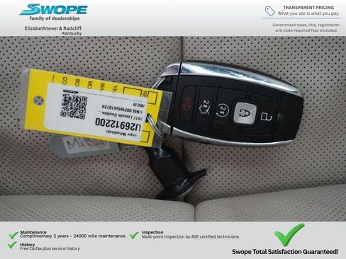 Used 2017 Lincoln Continental Select w/ Technology Package FWD image 30