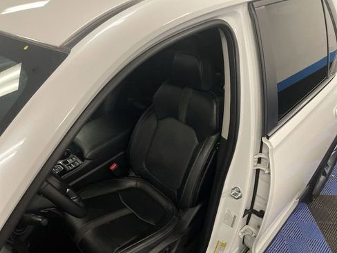 Certified 2024 Honda Pilot EX-L image 11