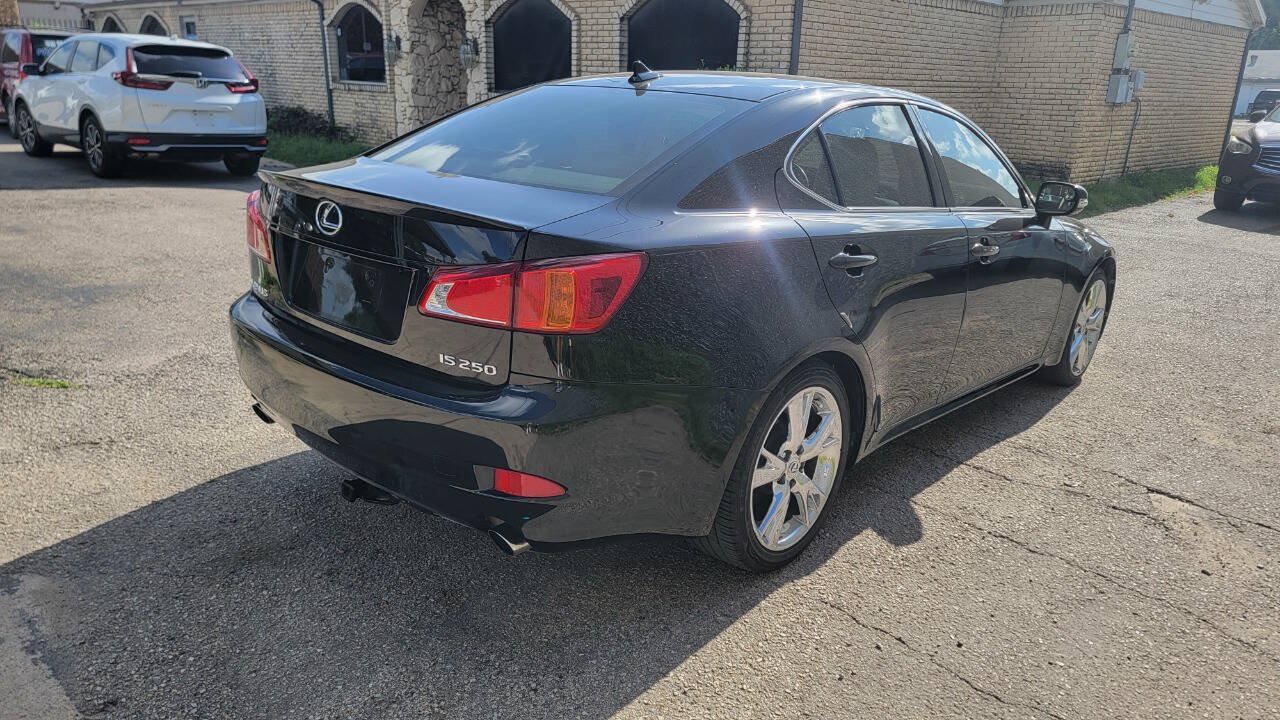 Used 2010 Lexus IS 250 w/ Preferred Accessory Package RWD image 7