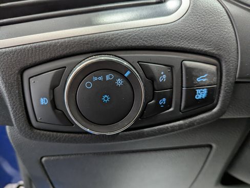 Used 2024 Ford Edge SEL w/ Convenience Package image 16