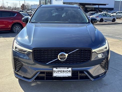Used 2024 Volvo XC60 B5 Plus image 12