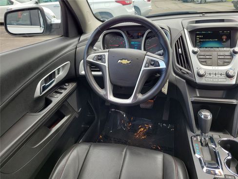Used 2016 Chevrolet Equinox LTZ w/ Enhanced Convenience Package FWD image 11