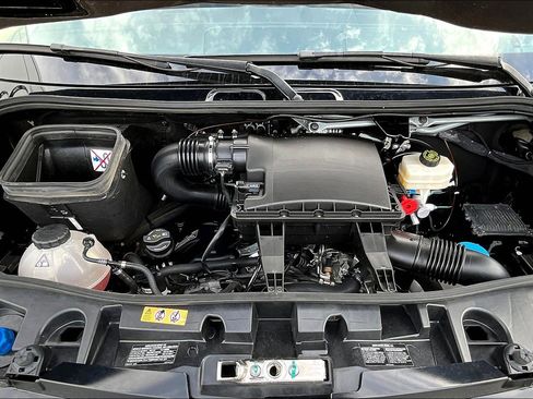 Used 2021 Mercedes-Benz Sprinter 3500 image 9