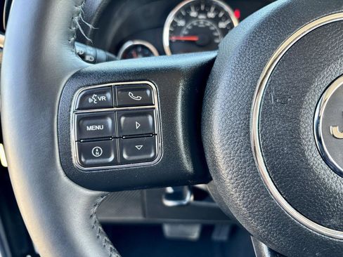 Used 2017 Jeep Wrangler Unlimited Sport w/ Quick Order Package 24S AWD/4WD image 17