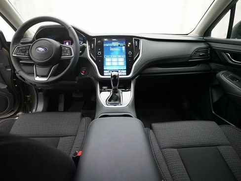 Used 2025 Subaru Outback Premium image 5