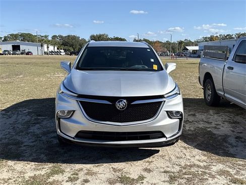 Used 2022 Buick Enclave Essence w/ Sport Touring Edition image 3