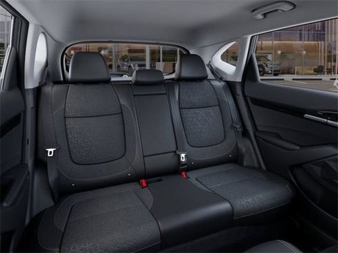 Certified 2025 Kia Seltos X-Line AWD/4WD image 16