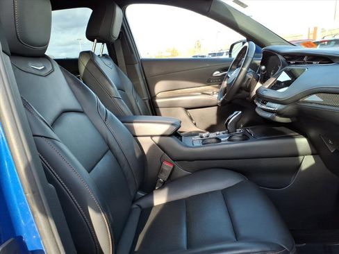 Used 2023 Cadillac XT4 Sport image 5