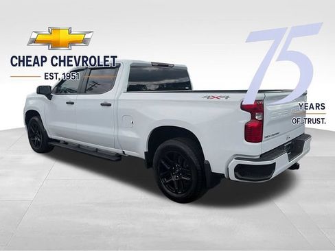 Used 2024 Chevrolet Silverado 1500 Custom AWD/4WD image 3