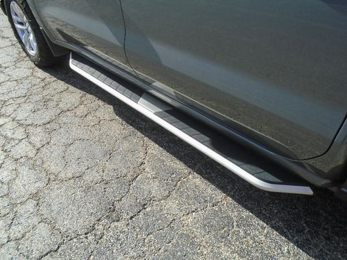 Used 2022 Chevrolet Silverado 1500 RST image 12