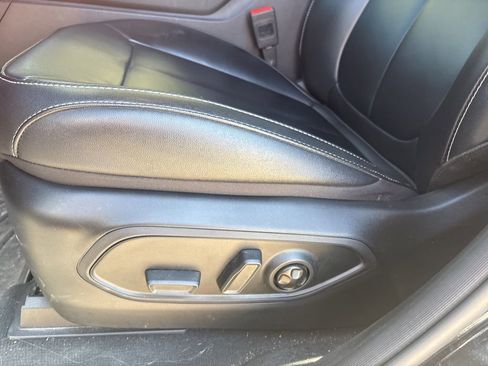 Used 2024 Jeep Grand Cherokee Limited image 13