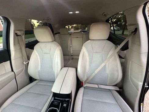 Used 2022 Buick Envision Preferred image 13