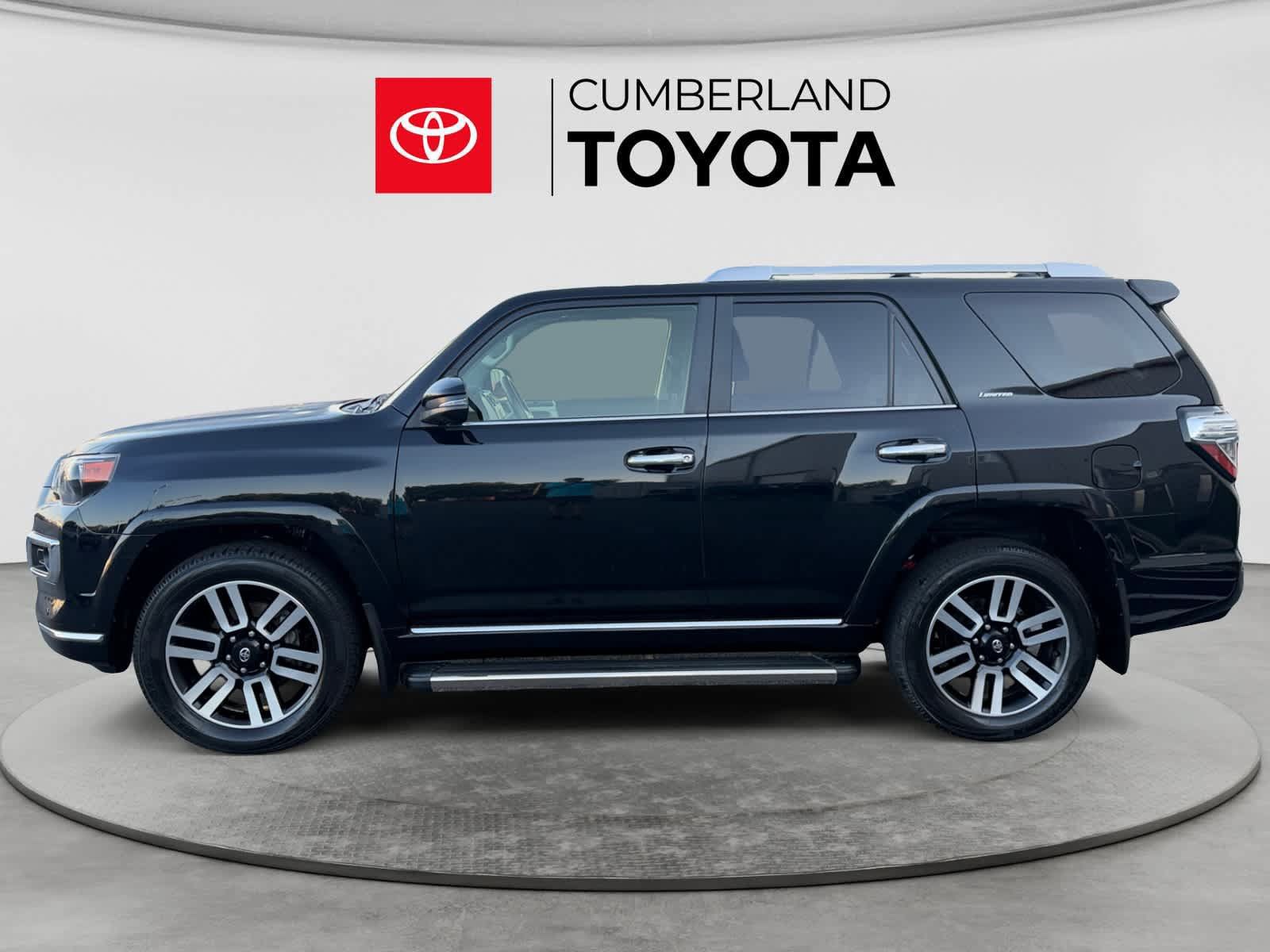 Used 2023 Toyota 4Runner Limited AWD/4WD image 2