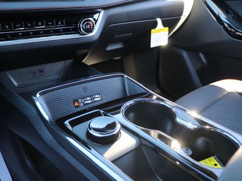 New 2026 Chevrolet Equinox RS image 25