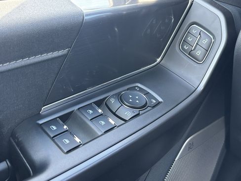 Used 2025 Ford F150 Lariat w/ Equipment Group 502A High image 18