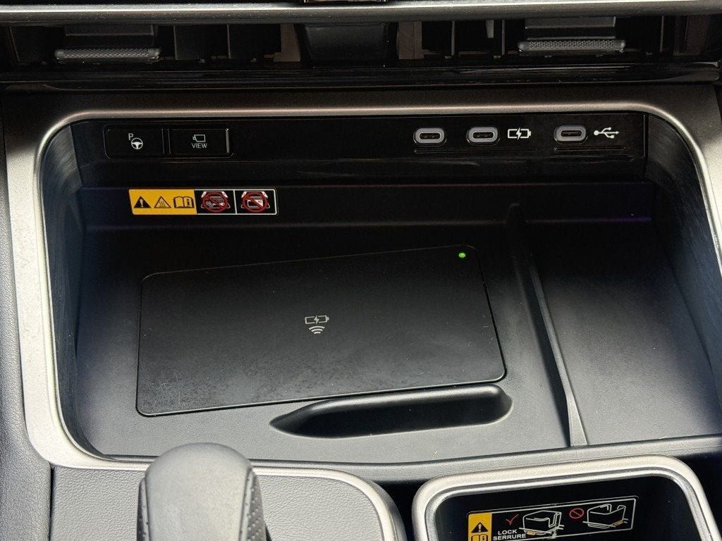 Used 2026 Lexus TX 500h AWD w/ Technology Package image 19