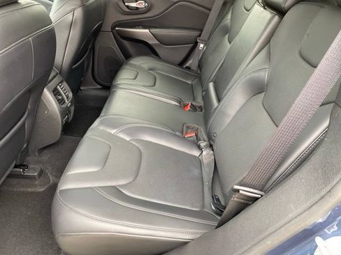 Used 2019 Jeep Cherokee Limited AWD/4WD image 31