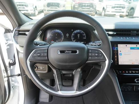 New 2026 Jeep Grand Cherokee Altitude AWD/4WD image 27