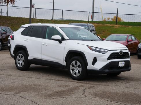 Used 2023 Toyota RAV4 LE image 4