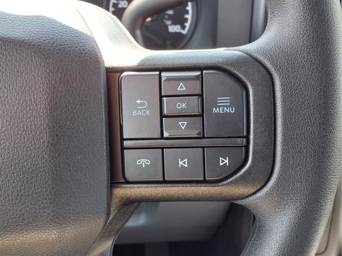 Used 2025 Ford F550 2WD Regular Cab Super Duty image 14