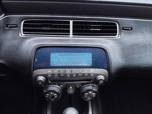 Used 2011 Chevrolet Camaro LT image 16