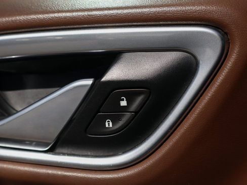 Used 2021 Chevrolet Suburban High Country w/ Premium Package image 16