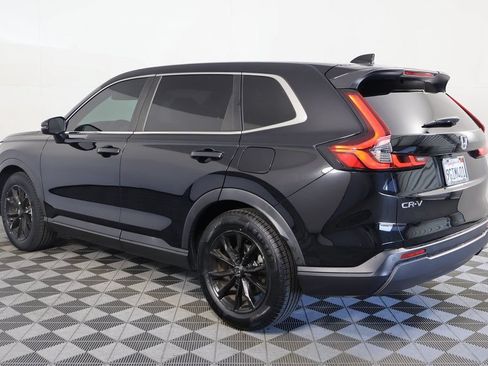 Used 2023 Honda CR-V EX-L image 6