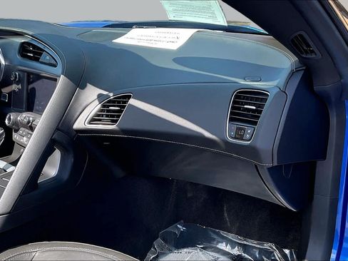 Used 2019 Chevrolet Corvette Stingray Convertible w/ 2LT Preferred Equipment Group RWD image 16